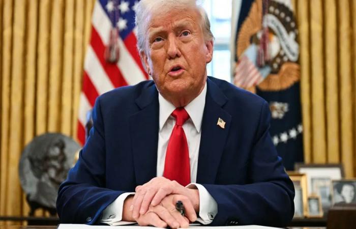 ترامب متردد في ضرب إيران… ما علاقة ليبيا؟