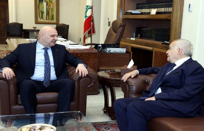 بحث بين عون ووزير الثقافة في التطورات الإقليمية