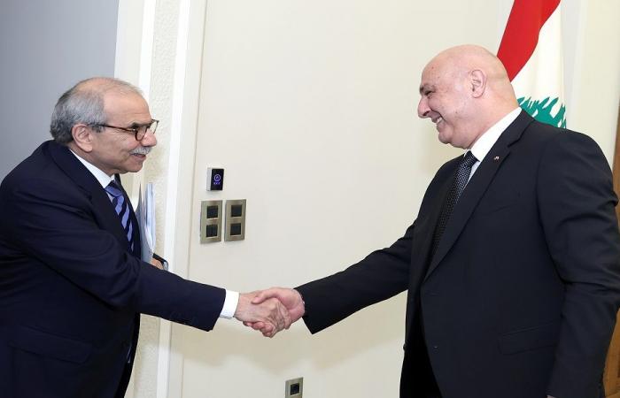 التفاوض غير المباشر مع إسرائيل بين عون وسلام