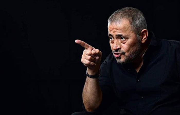 بدا منزعجاً جداً.. شاهدوا ماذا فعل جورج وسوف مع إحدى المعجبات على المسرح (فيديو)