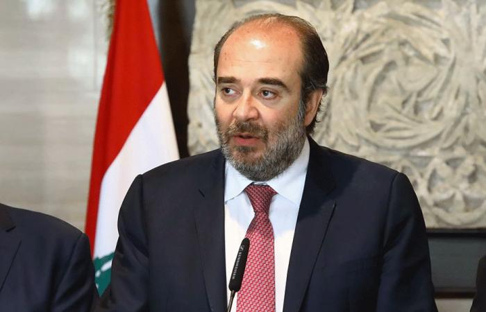 عقيص يوجه رسالة لسلام عن توقيف مواطن في المطار