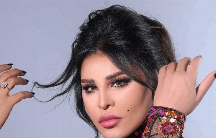 بأزياء الفراعنة.. أحلام تلفت الأنظار (صور)