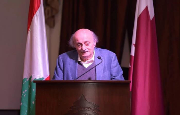 جنبلاط بحث مع السفير الروسي في القضايا السياسية