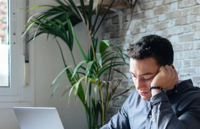 دراسة: العلاج عبر الرسائل النصية يعالج الإكتئاب