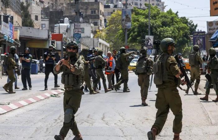 مقتل شخص في الضفة الغربية بتهمة التخطيط لاستهداف جنود