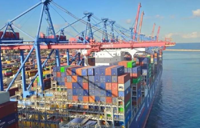 مرفأ بيروت يجمّد البت في المناقصات