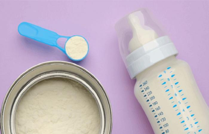 في الولايات المتحدة.. سحب عاجل لحليب أطفال شهير