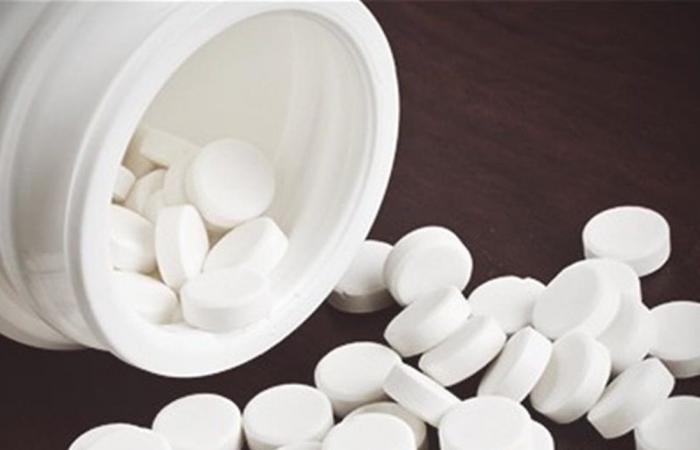 تناول كمية كبيرة من الأقراص المهدئة.. هذا ما حصل مع شقيق الفنان الشهير فور علمه بوفاته