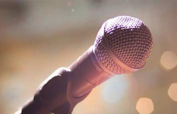 أغمي عليها وسقطت على المسرح.. نجمة شهيرة تُعاني ضغوطا قاسية بسبب وزنها! (فيديو)