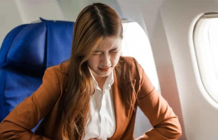 لماذا نشعر بالانتفاخ فور إقلاع الطائرة؟