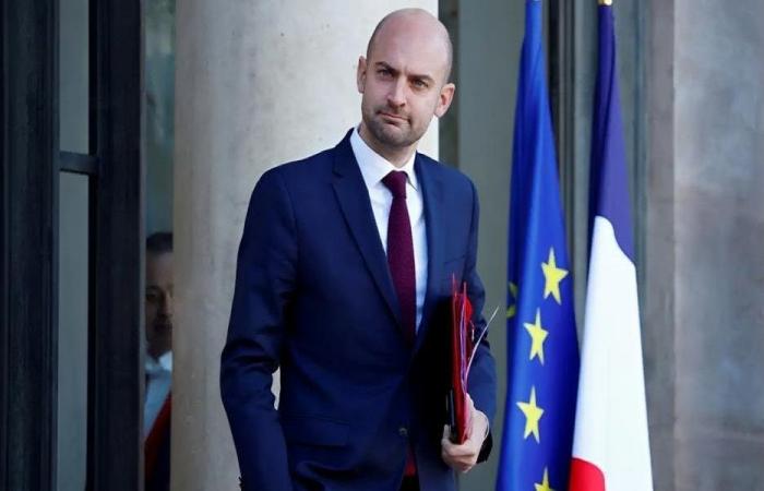 الزيارة الفرنسيّة: لإنقاذ مؤتمر باريس أو باريس؟