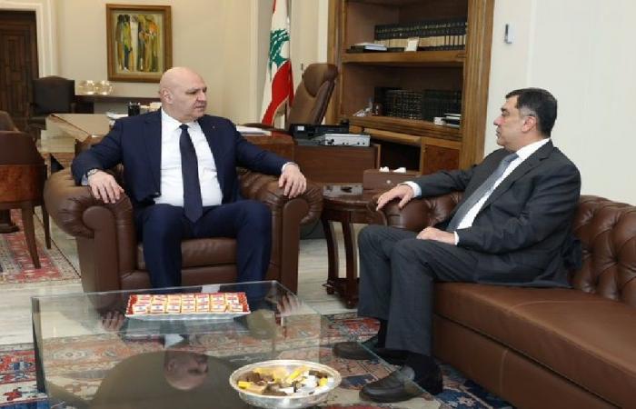 عون يشيد بجهوزية طيران الشرق الأوسط