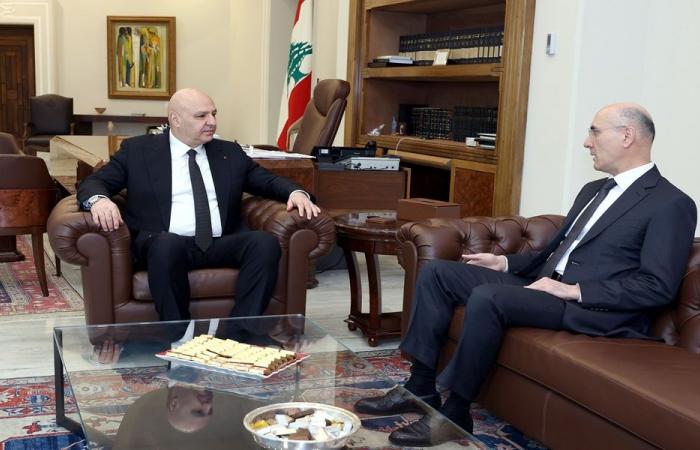 “الموسم الانتخابي” ينتظر تدشين الترشيحات