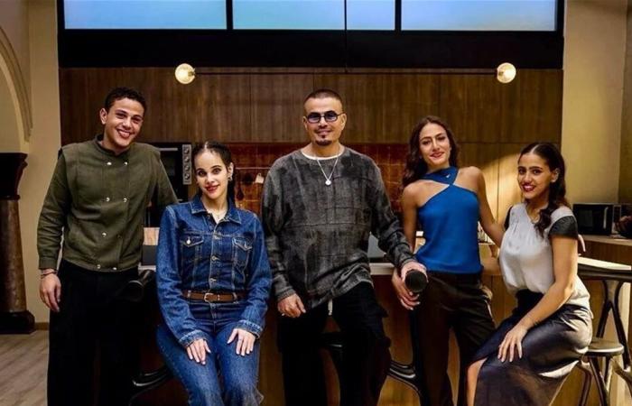 "نقصاك القعدة" تجمع عمرو دياب وأبناءه في أجواء عائلية دافئة