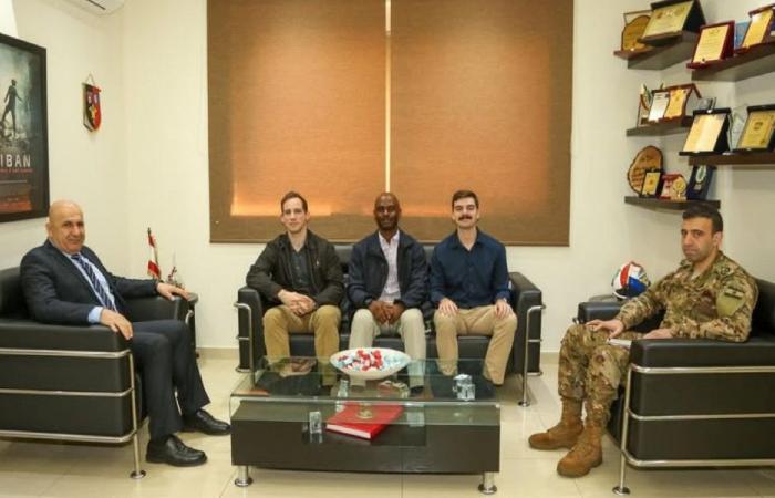 خريش يستقبل وفدًا من فريق التعاون العسكري المدني في السفارة الأميركيّة