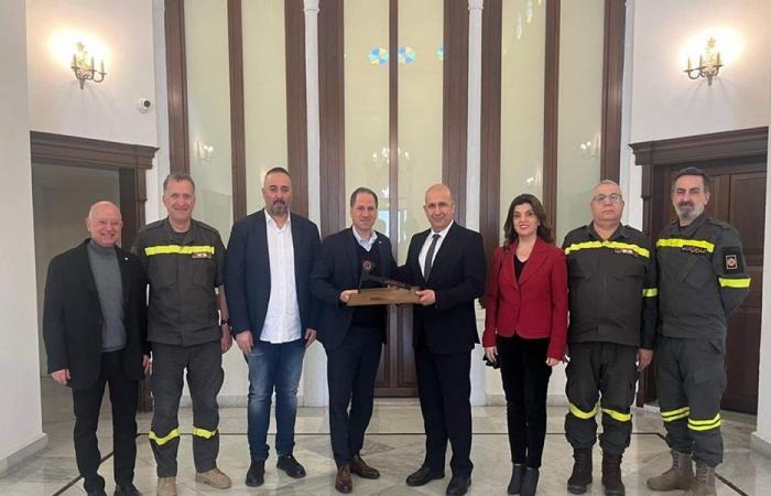 سامي الجميّل: لضرورة العمل على تلبية مطالب الدفاع المدني