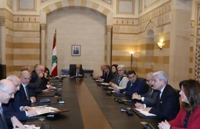 اجتماع في السّراي لمتابعة حاجات النازحين