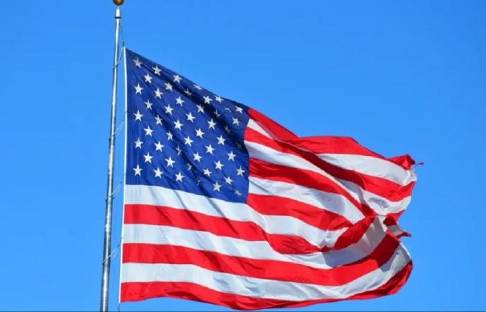 أميركا: بدأنا مهمة إزالة الألغام في مضيق هرمز