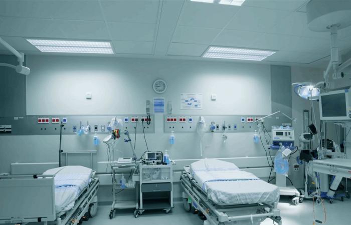 أصيب بشلل.. فنانة شابة تكشف عن أمر خطير حصل معها خلال عملية طبية!