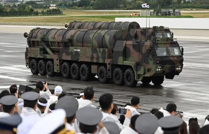 كوريا الشمالية تختبر صاروخا بالستيا