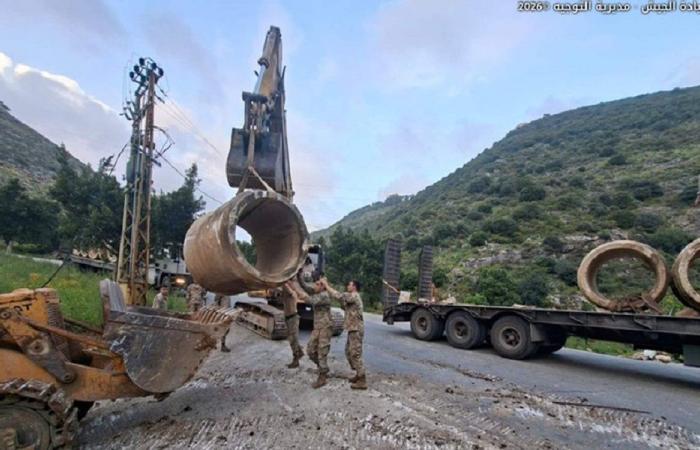 الجيش يواصل أعمال فتح الطرقات في الجنوب