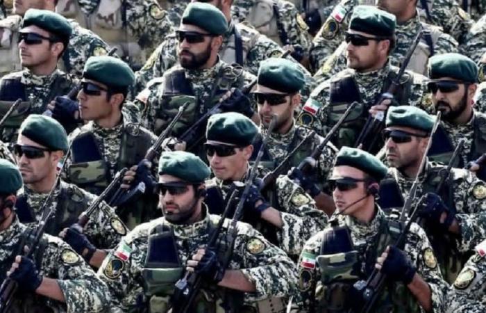 الحرش الثوري يعلن احتجاز سفينتين حاولتا عبور مضيق هرمز