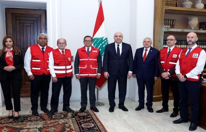 عون: لمساعدة لبنان لمعرفة مصير الأسرى بالسجون الإسرائيلية