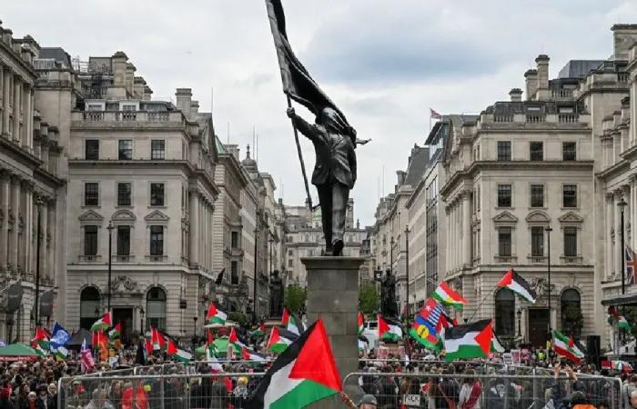 مسيرتان في لندن.. ما علاقة فلسطين؟