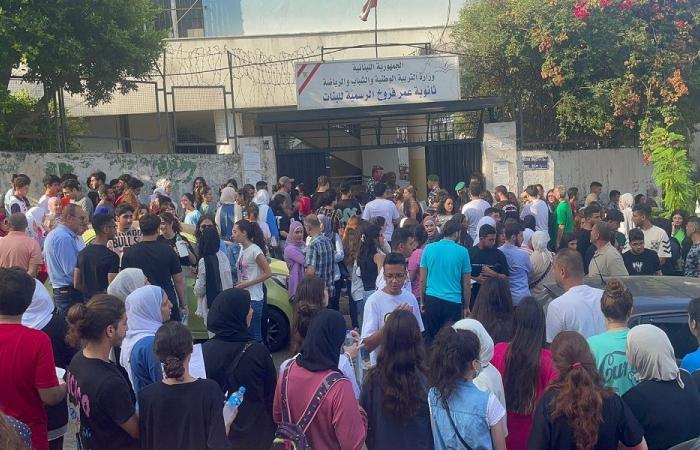 طلاب الشهادات بين القلق والانتظار