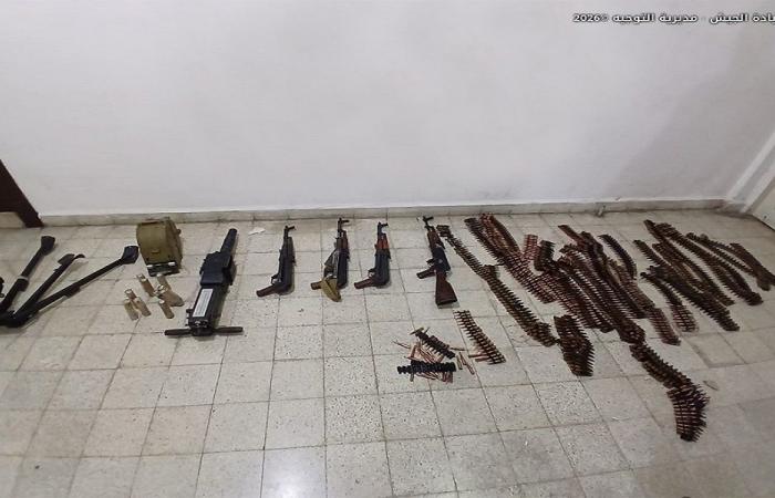 الجيش يوقف مواطنَين لحيازتهما أسلحة وذخائر حربية