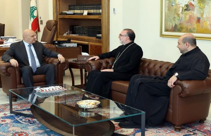 عون عرض والرئيس العام للرهبانية الباسيلية للأوضاع العامة