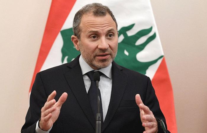 باسيل: “متّفقين على كلّ شي وبيدّعوا الخلاف على السلاح!”
