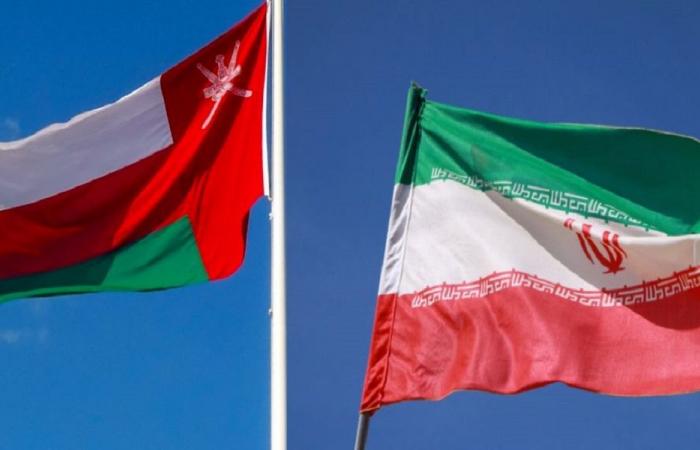 عُمان وإيران تؤكدان حرية الملاحة في هرمز