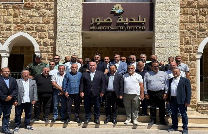 الحاج من الجنوب: إعادة تأهيل شبكات الاتصالات مستمرة