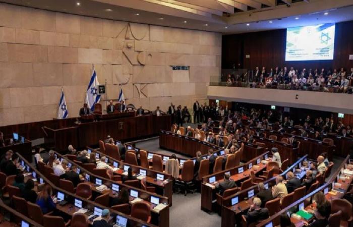الكنيست يحلّ نفسه تمهيداً لانتخابات 27 تشرين الاول