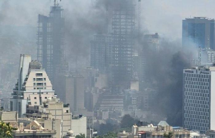 حريق بالقرب من فندق كبير في طهران