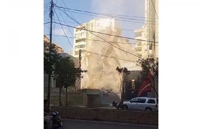 انهيار قسم من مبنى متضرر في الضاحية