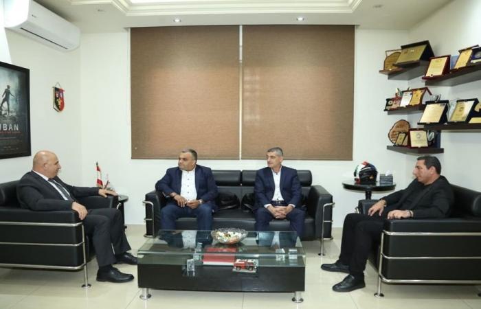 خريش يبحث دعم جهوزية الدفاع المدني