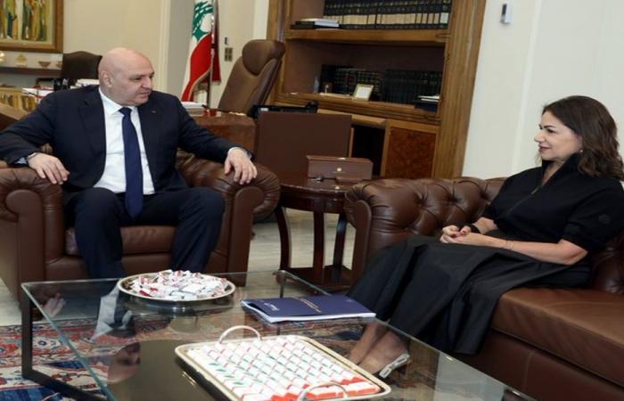 عون يبحث مع السيد خطة عودة الأهالي والتعافي