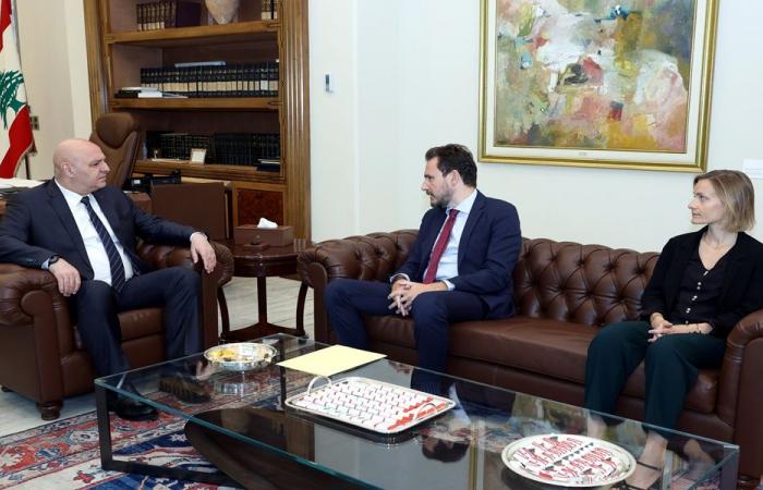 عون يتسلّم دعوة من ماكرون… إليكم التفاصيل
