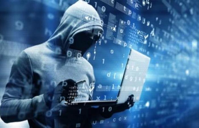 في بريطانيا.. هجوم إلكتروني يخترق بيانات ملايين المسافرين