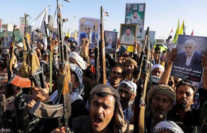 اليمن.. اشتباكات بين القوات المسلحة والحوثيين غرب تعز