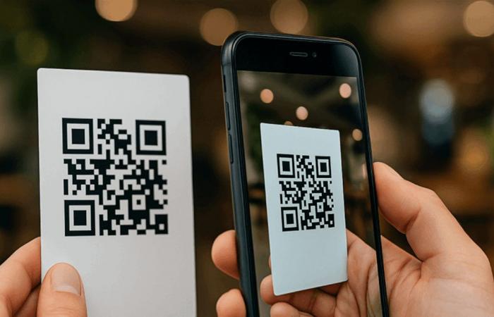 قبل مسح أي "QR".. تفصيل صغير قد يحمي أموالك وبياناتك