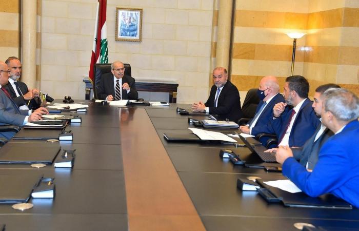 سلام: للإسراع في تأهيل البنى التحتيّة وإزالة آثار الحرب