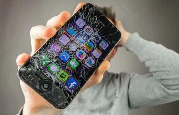 هاتفك تالف تماماً؟ بياناتك قد لا تكون ضاعت