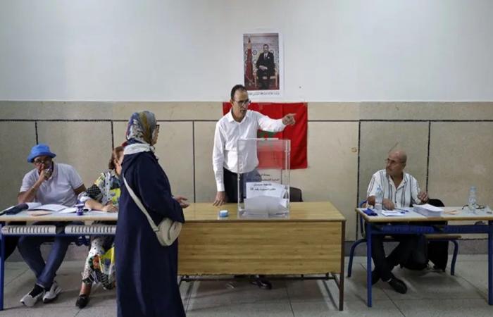 المغرب يغلق صناديق الاقتراع