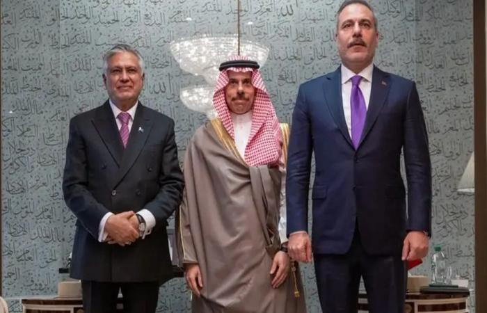 اجتماع لرؤساء أركان دول اتفاق مكة لبحث سبل مساندة المملكة
