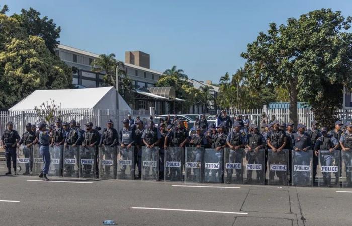 عشرات القتلى والجرحى في حادثي إطلاق نار بجنوب إفريقيا