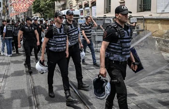الشرطة التركية إلى الإضراب.. 7 حالات انتحار خلال 5 أيام