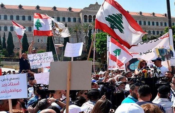 القطاع العام يتصدّع